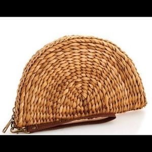 Straw clutch bag
